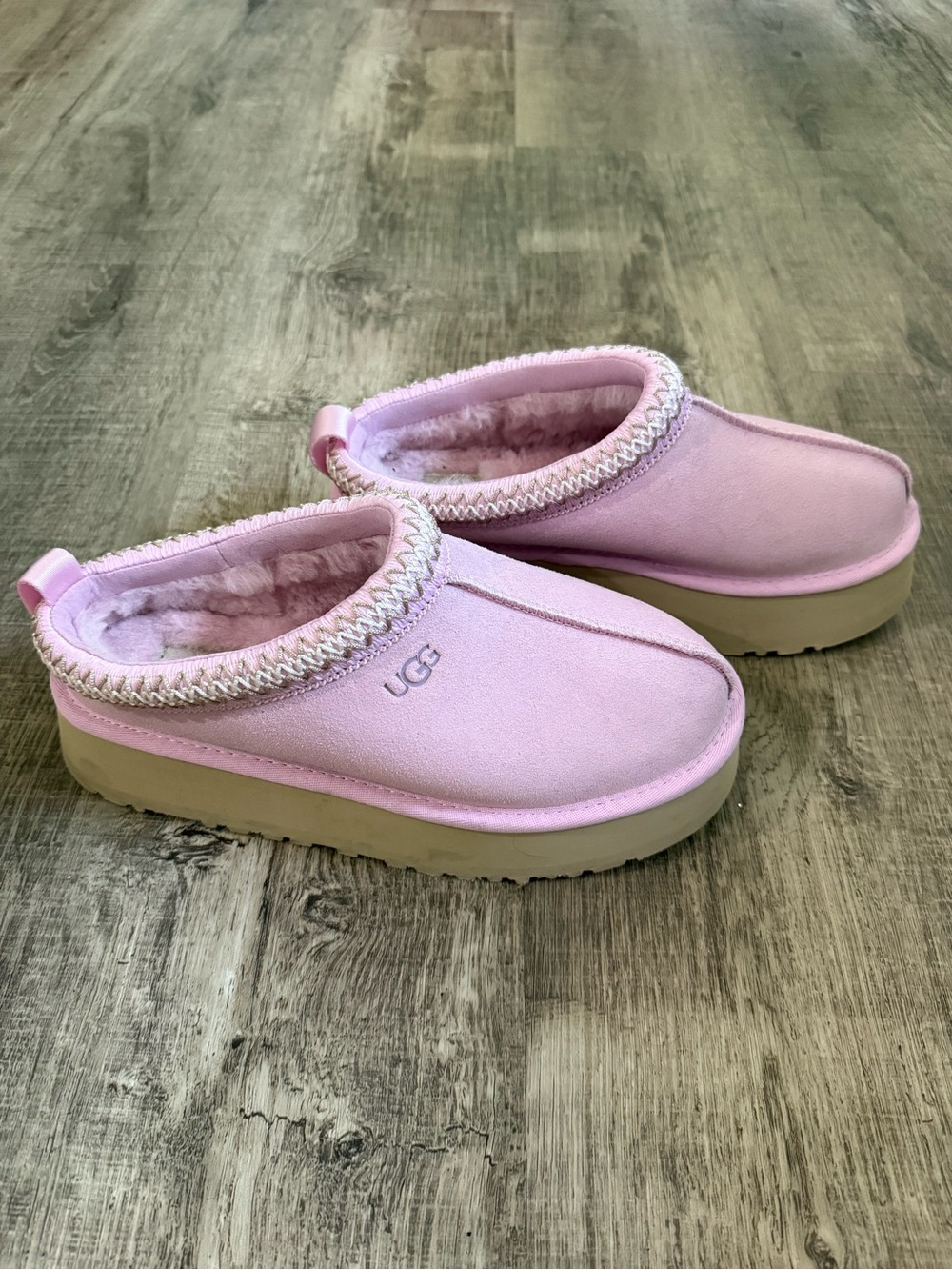Brand New authentic Ugg Tazz Pink Diamond 7